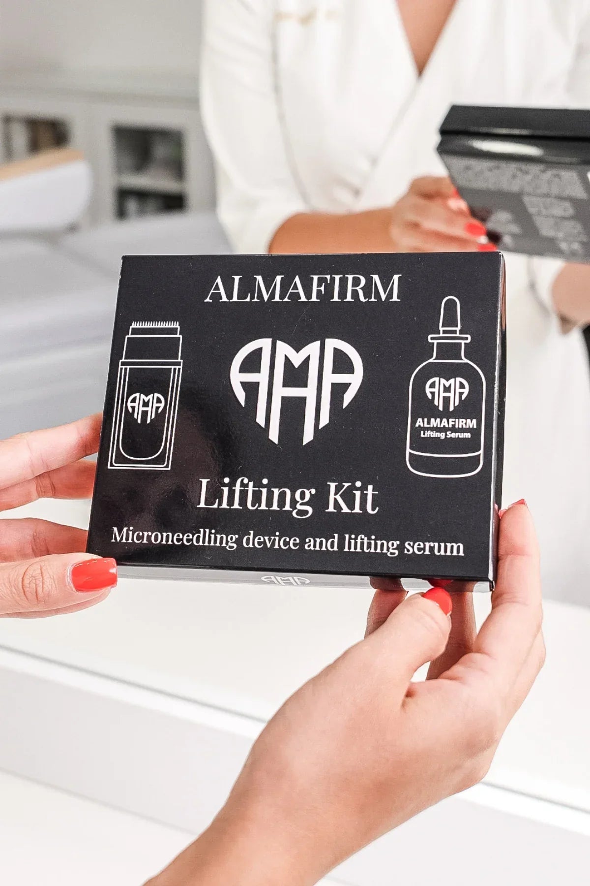 Θεραπεία lifting με μικροβελονισμό (1 ορός 10 ml + εφαρμογέας)